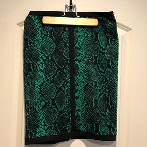 A juicy couture pencil skirt